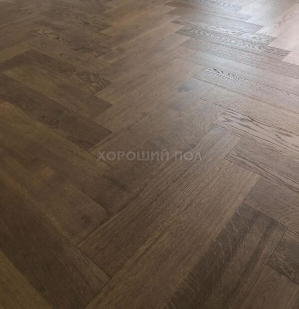 Паркет елка COSWICK Английская елка (90°) Дуб Пекан (Pecan) Таинственный лес (Dark Wood collection) Масло шелковое ультраматовое Селект энд Бэттер Венгерская елка 1174-1872-10